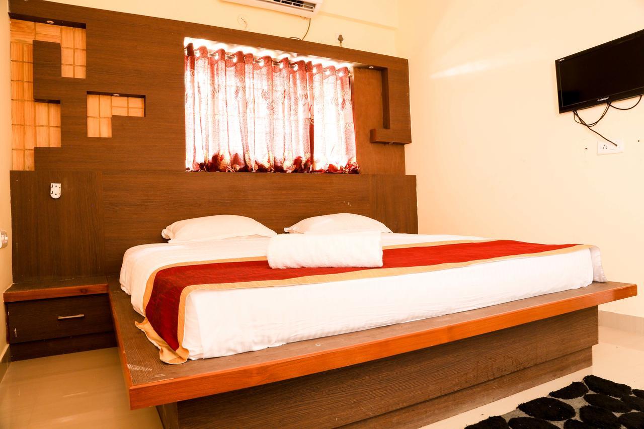 Golds Club & Resort Bayappanhalli 외부 사진